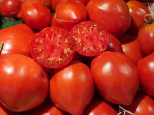 Tomate cœur de bœuf - très charnue et douce